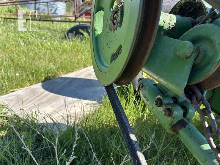 john-deere-450-image-12