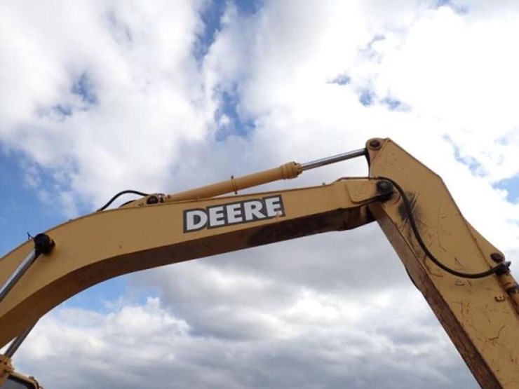 2001-deere-270-lc-image-34