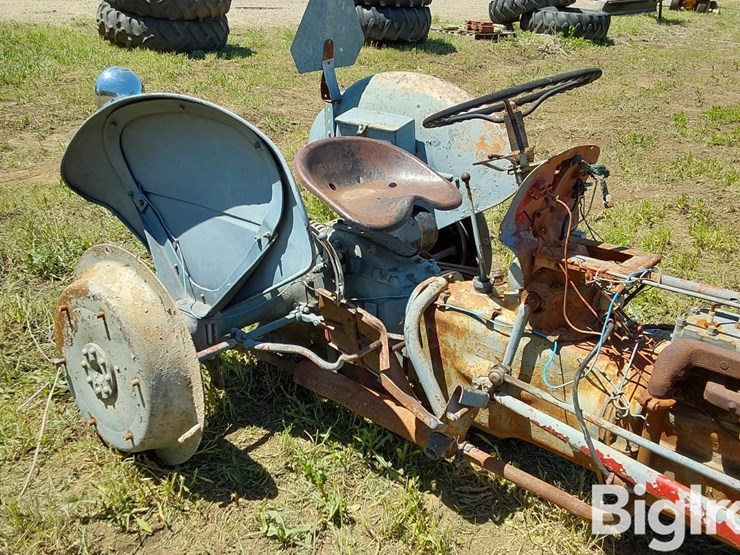 ford-9n-image-13