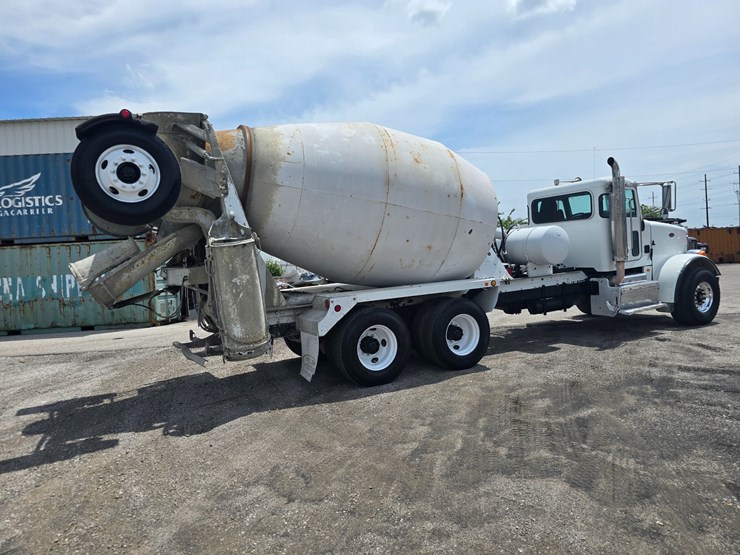 2014-peterbilt-365-image-29