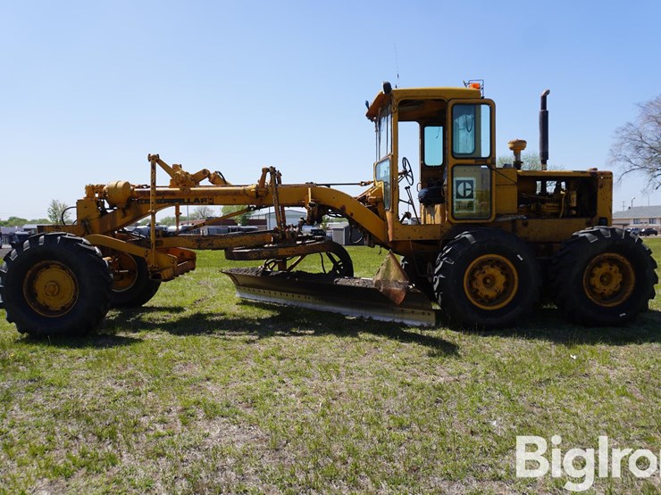1968-caterpillar-12f-image-8