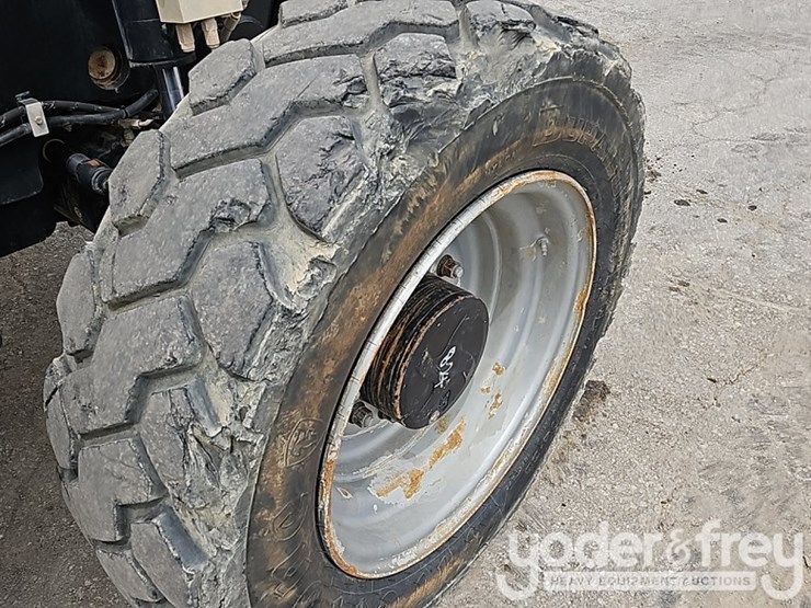 2020-jlg-1255-image-14