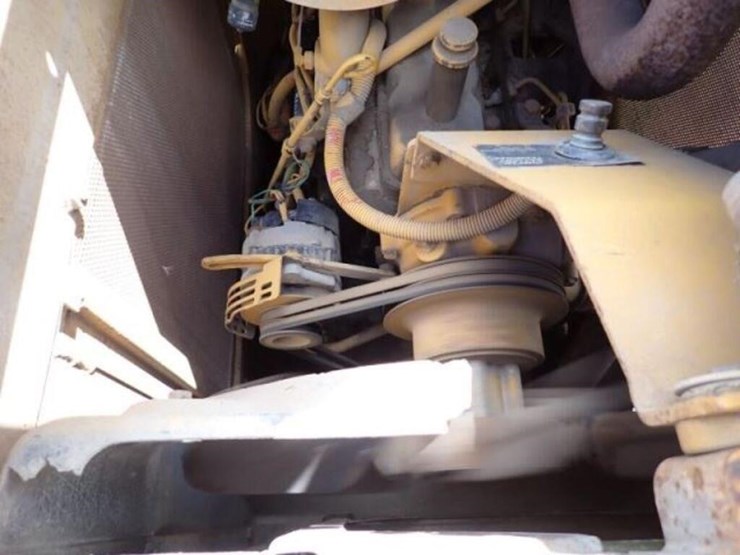 1989-deere-550g-image-50
