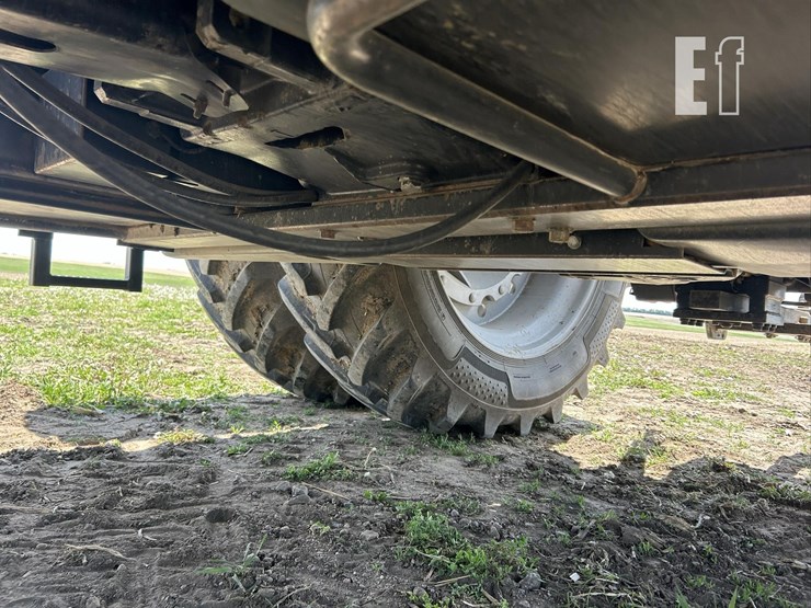 2005-agco-dt180a-image-22