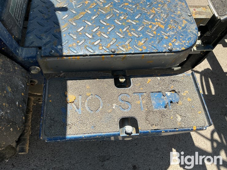 2004-graco-line-driver-6900-ride-on-striping-system-image-19