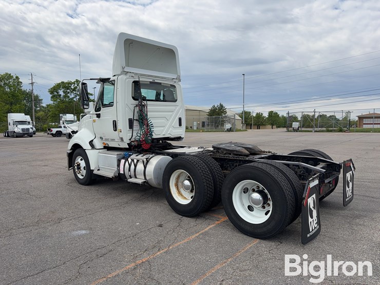 2016-international-prostar-image-7