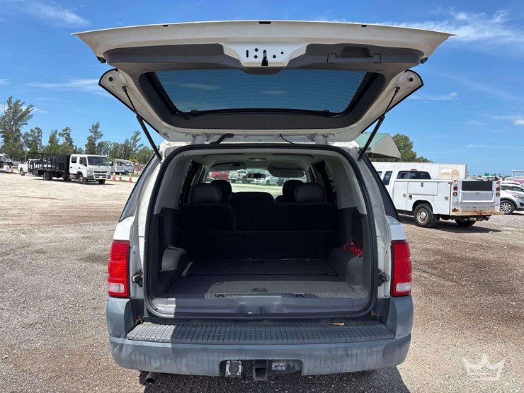 2005-ford-explorer-image-20