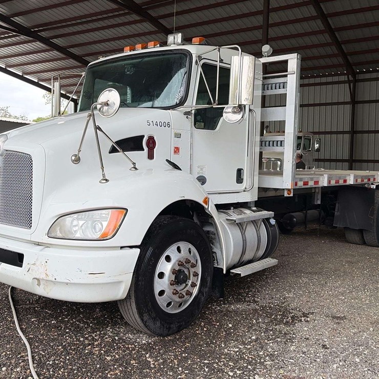 2014 KENWORTH T370