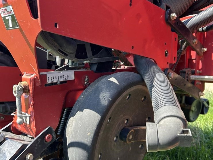 2015-case-ih-1265-image-26
