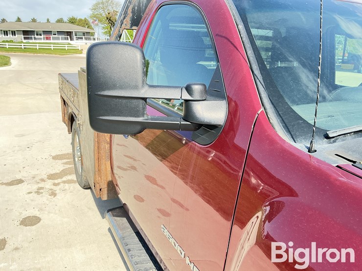2013-chevrolet-3500hd-image-14