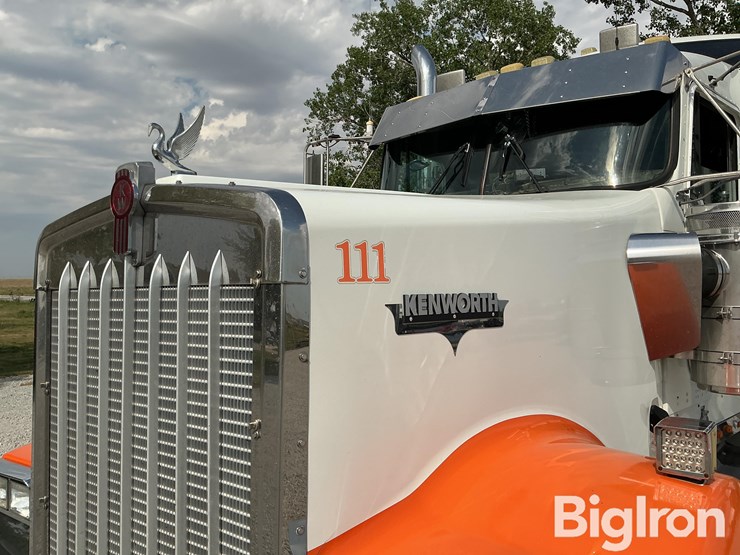 2005-kenworth-w900l-image-10