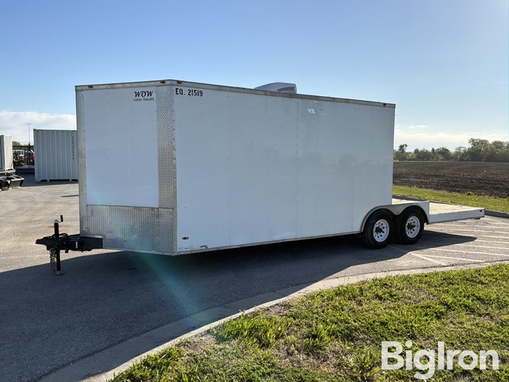 2020-custom-trailer-image-1