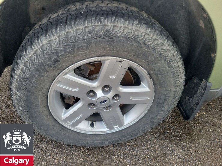 ford-escape-hybrid-image-9