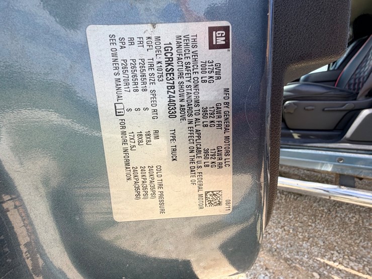 #24066-•-2011-chevrolet-silverado-pickup-truck-image-13