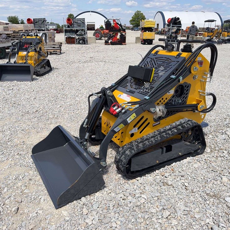 2026 SDLANCH SSL60 Mini Skid Steer, S/N A2601118812