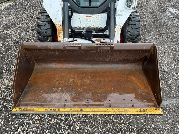 2017-bobcat-s550-image-9
