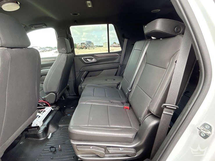 2022-chevrolet-tahoe-image-22