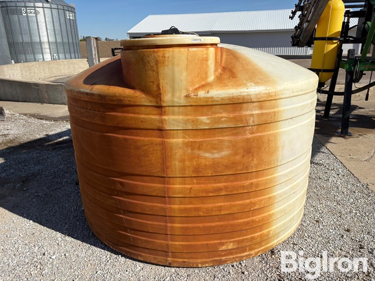 poly-tanks-&-pump-image-2