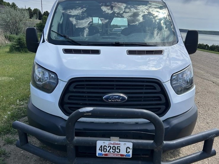 2018-ford-transit-image-2