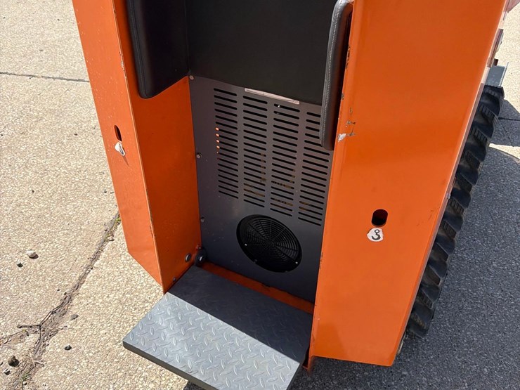 hurricane-stand-behind-skidloader-image-15