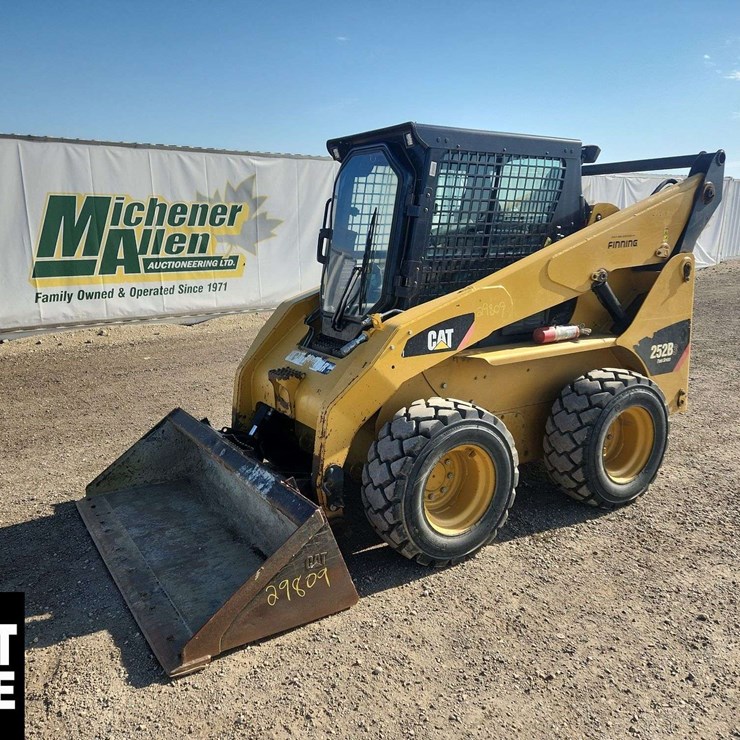CATERPILLAR 252B