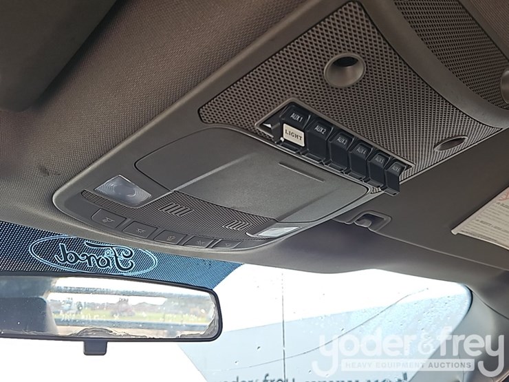 ford-f350-xl-image-25