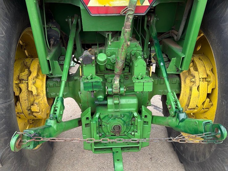 john-deere-4430-image-8