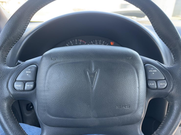 1997-pontiac-firebird-trans-am-coupe-image-17