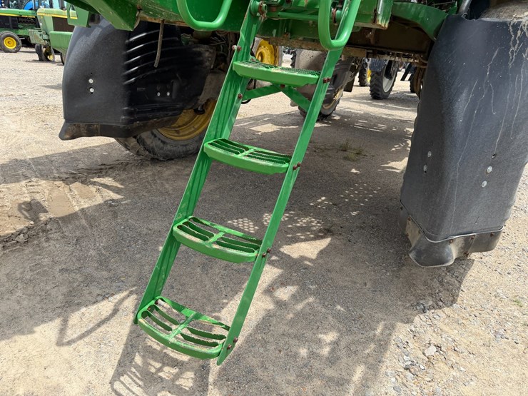 2016-john-deere-r4038-image-45