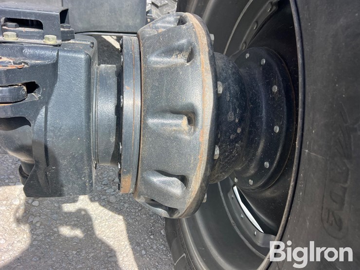 2015-case-ih-380-image-15