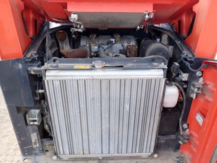 2023-kubota-svl65-2-image-42