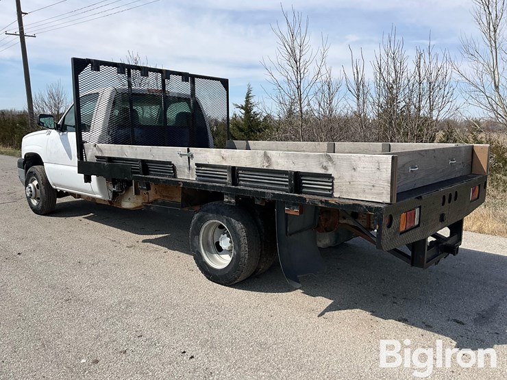 2004-chevrolet-silverado-3500-image-7