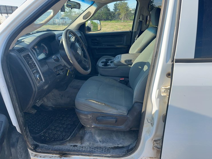 2014-dodge-3500-image-20