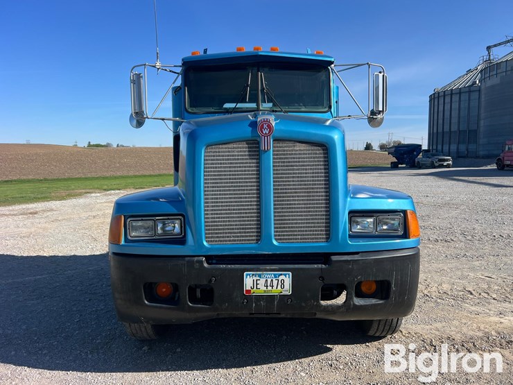 1990-kenworth-t400-image-2