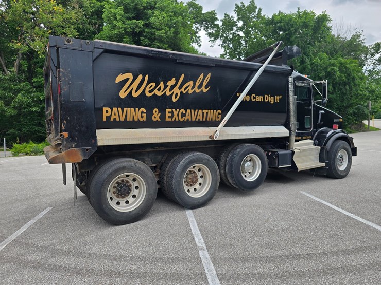 2015-kenworth-t800-image-23
