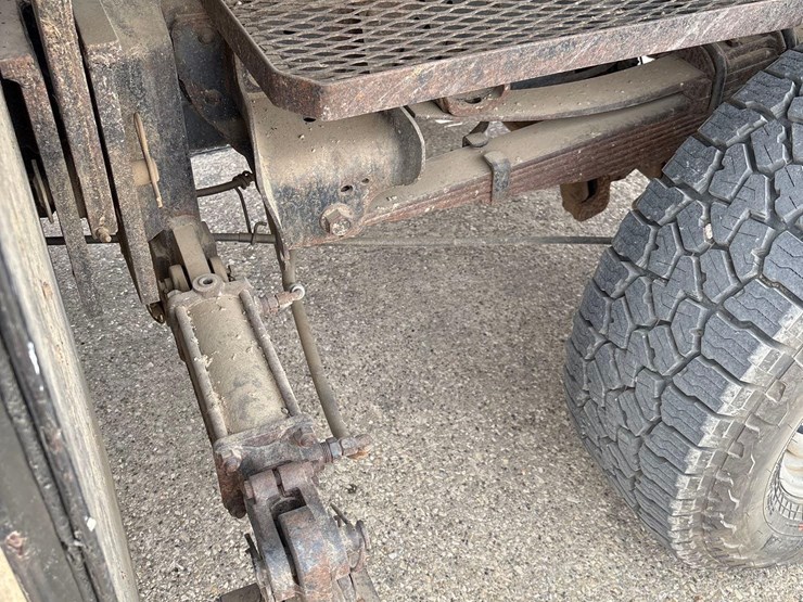 2015-ford-f350-image-40