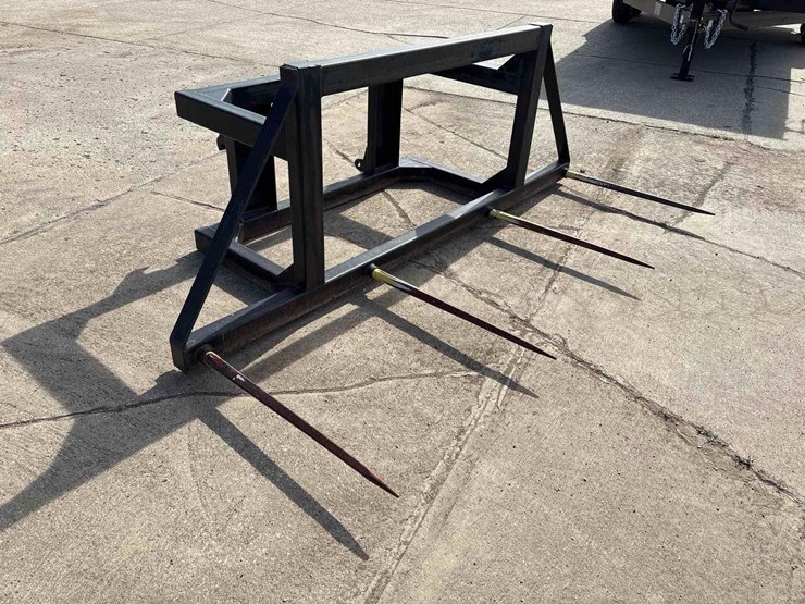 euro-mount-4-prong-bale-spear-image-2