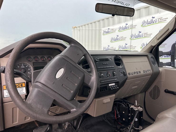 2008-ford-f550-image-8
