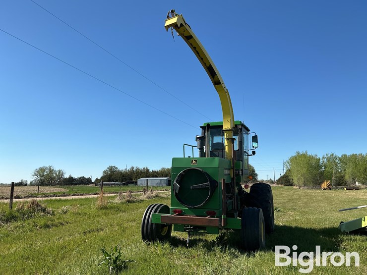 john-deere-5830-image-6