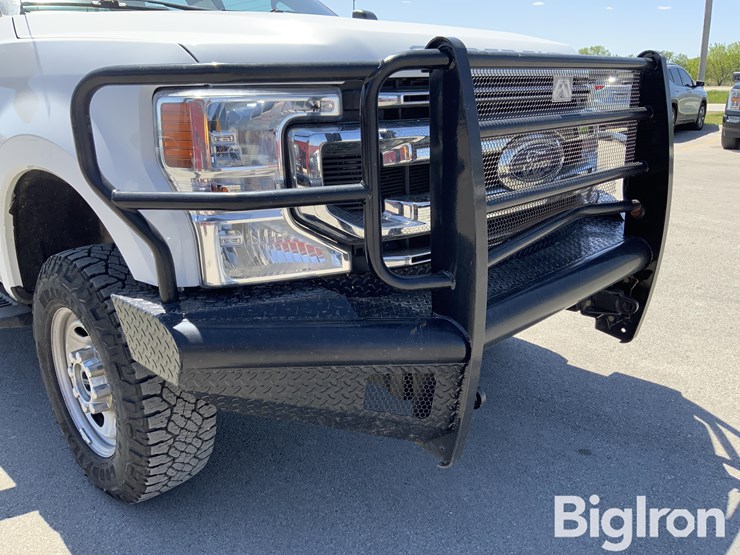 2021-ford-f250-xl-image-11