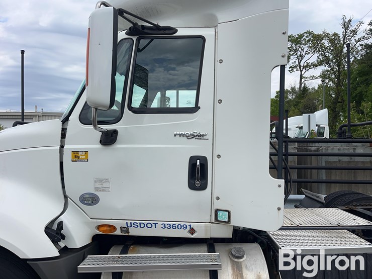 2010-international-prostar-image-10