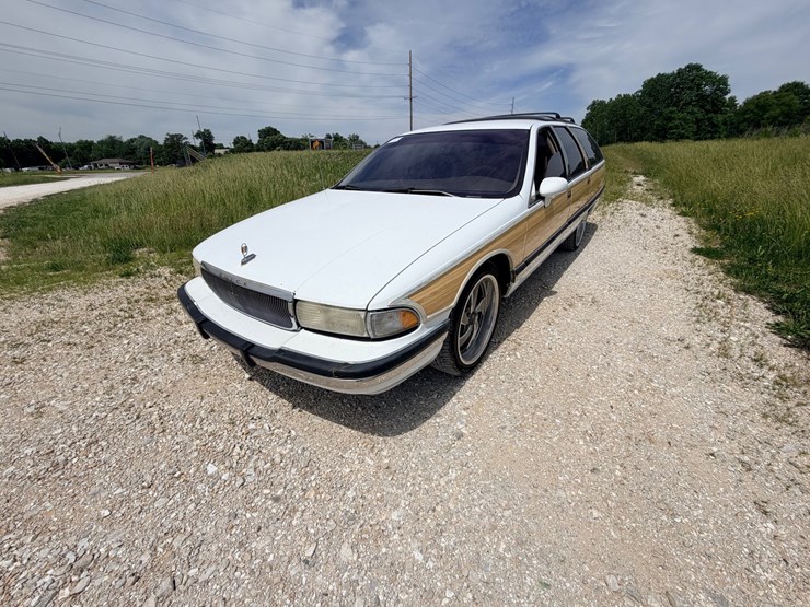 #24067-•-1994-buick-roadmaster-passenger-car-image-2