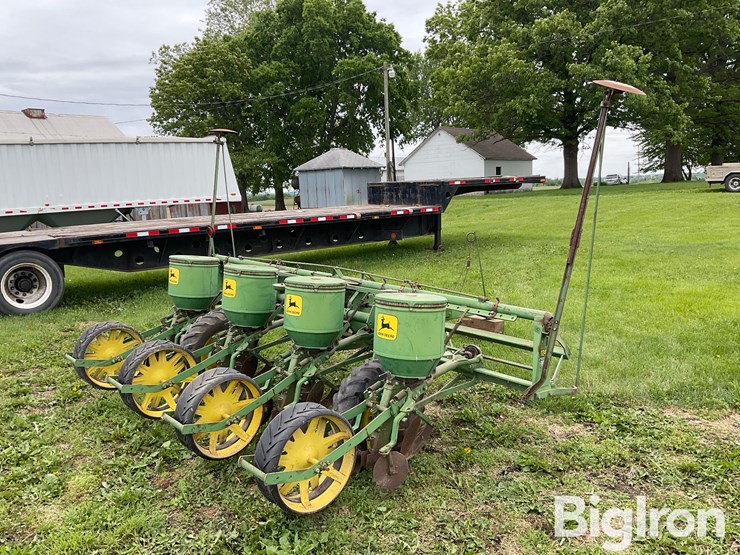 john-deere-1240-image-5