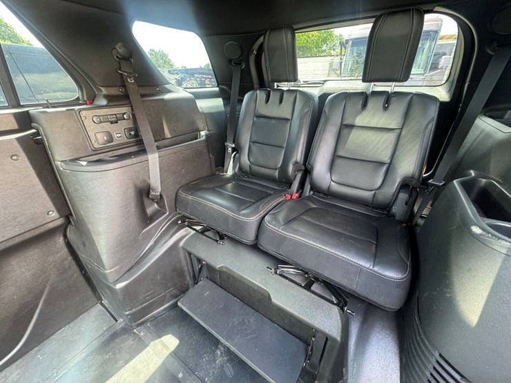 2018-ford-explorer-limited-image-7
