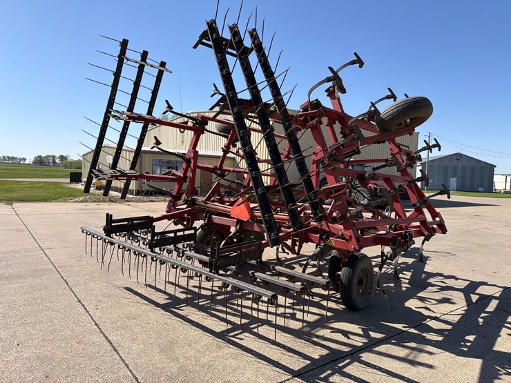 case-ih-4800-image-4