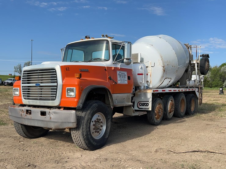 1996-ford-lt9000-image-1