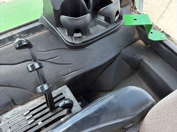 john-deere-4640-image-42