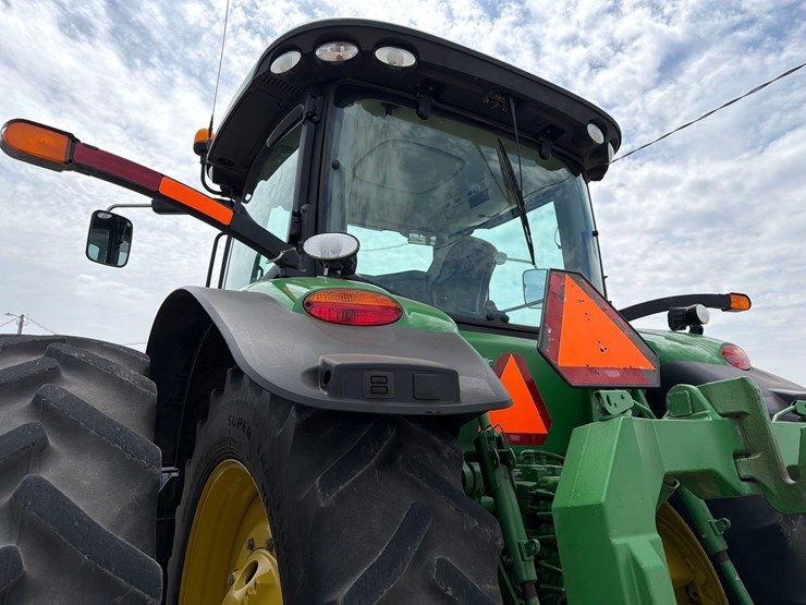 2012-john-deere-8310r-image-31