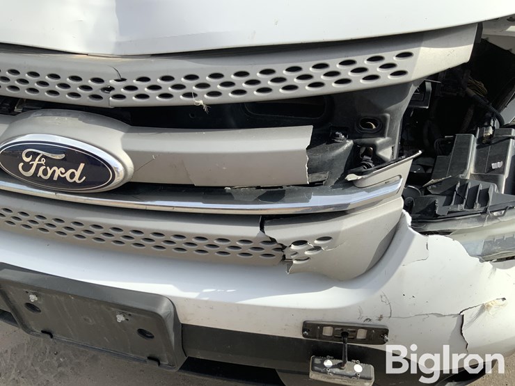 2014-ford-explorer-image-12