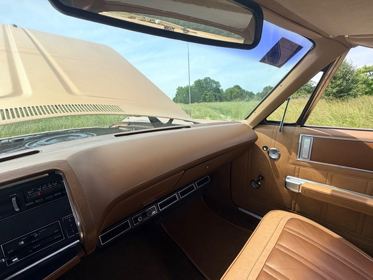 #24070-•-1969-plymouth-fury-image-32